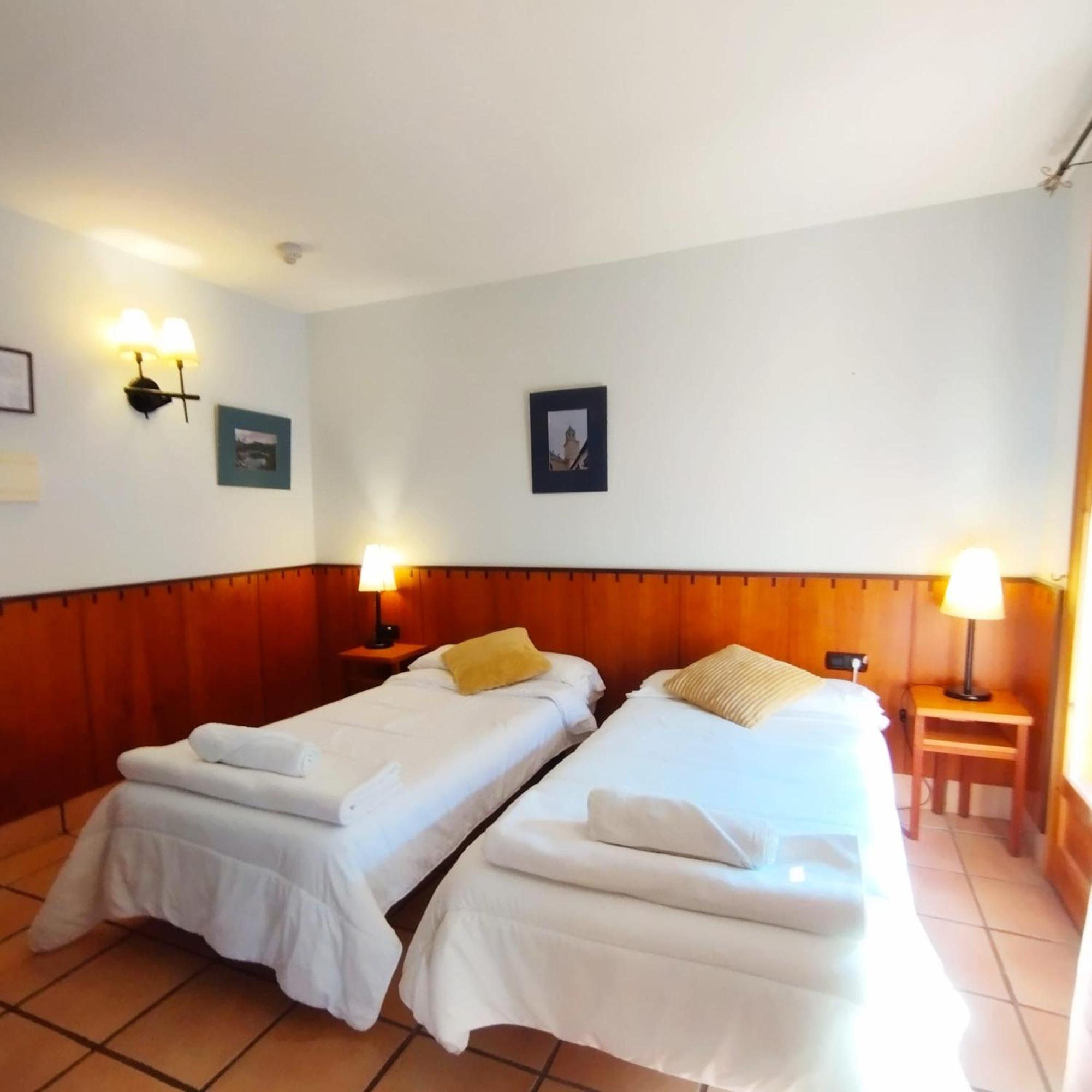 Hostal Tastavins Peñarroya de Tastavins Exteriör bild