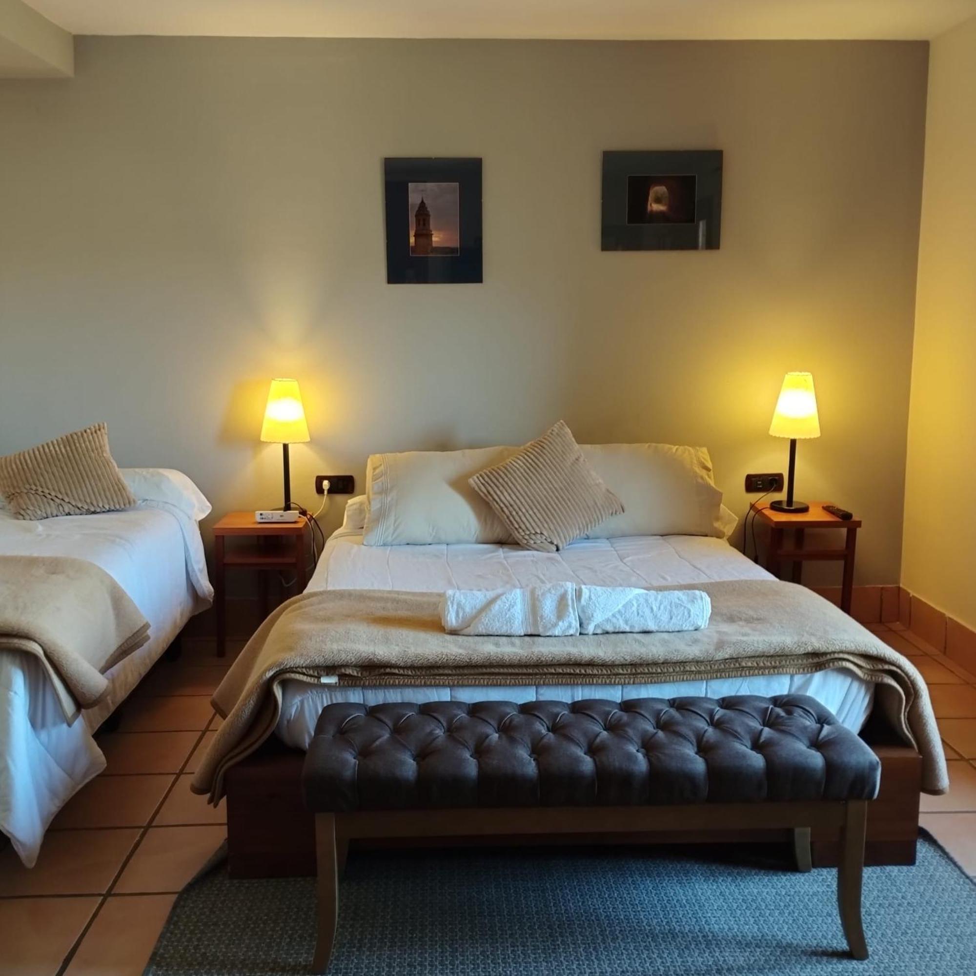 Hostal Tastavins Peñarroya de Tastavins Exteriör bild