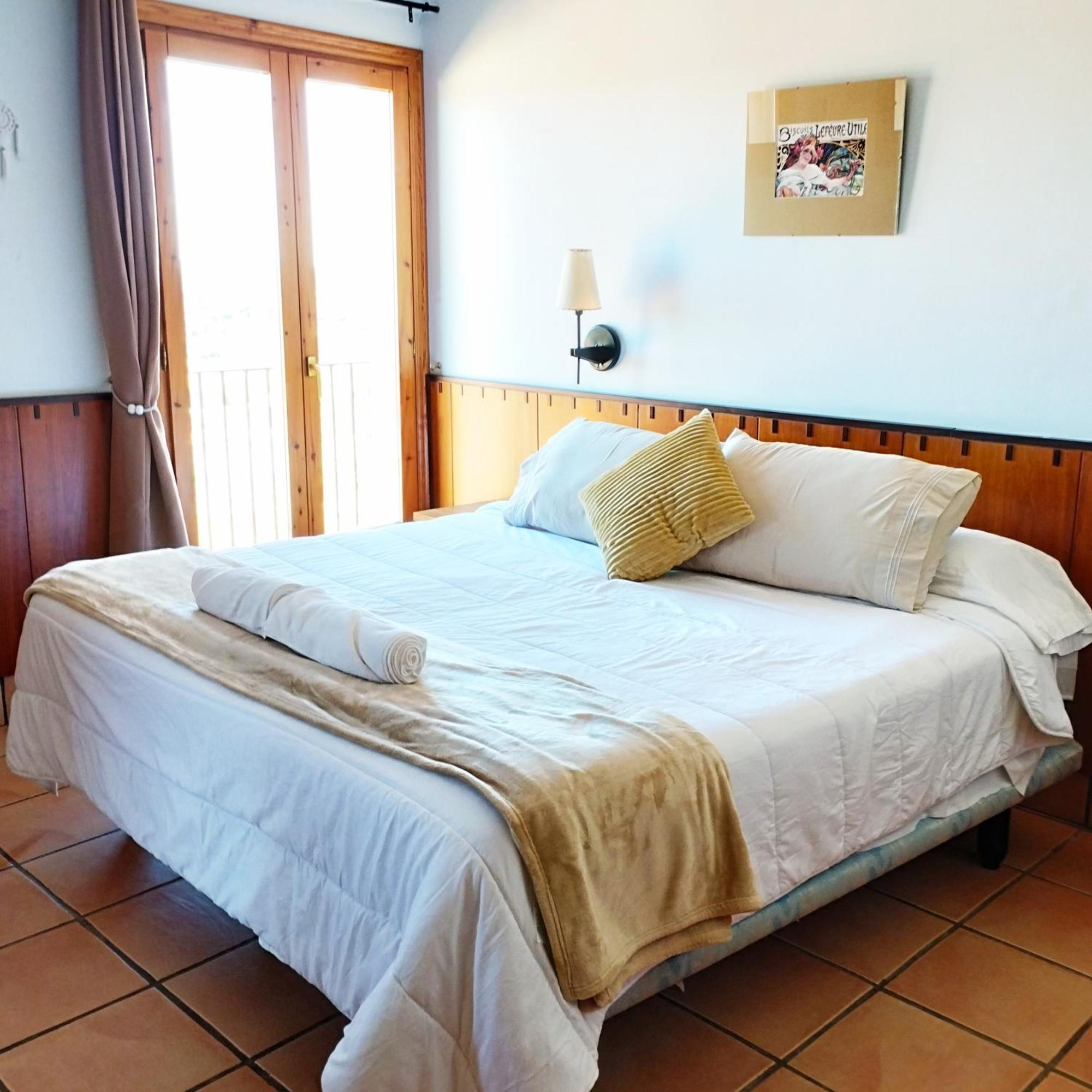 Hostal Tastavins Peñarroya de Tastavins Exteriör bild