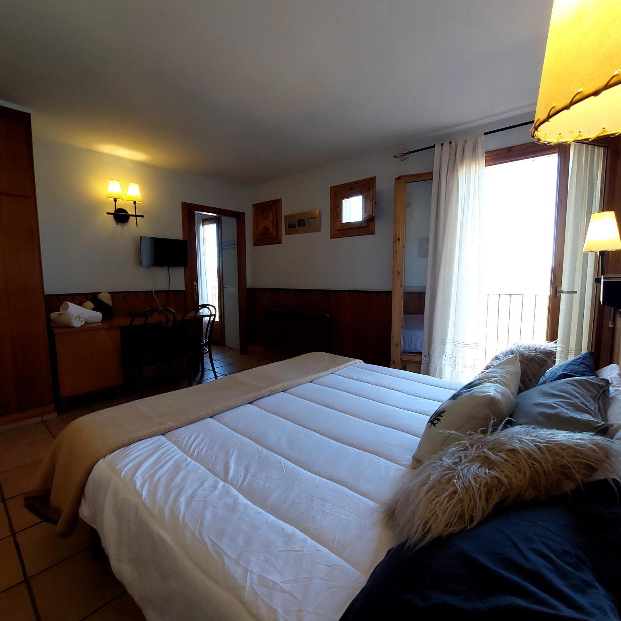 Hostal Tastavins Peñarroya de Tastavins Rum bild