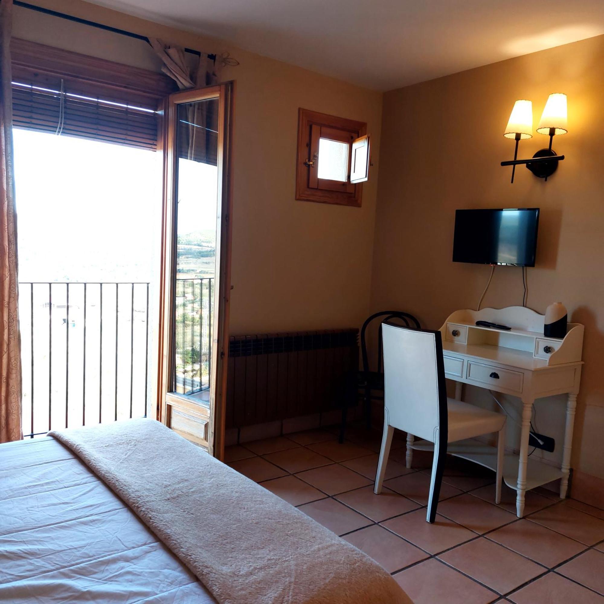 Hostal Tastavins Peñarroya de Tastavins Rum bild