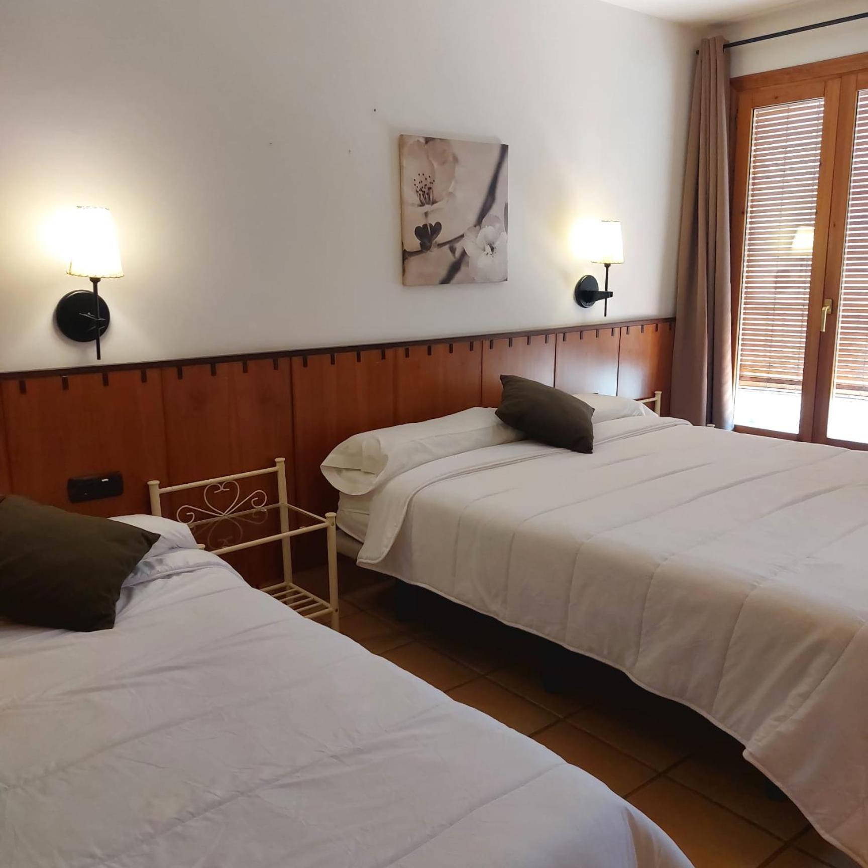 Hostal Tastavins Peñarroya de Tastavins Exteriör bild