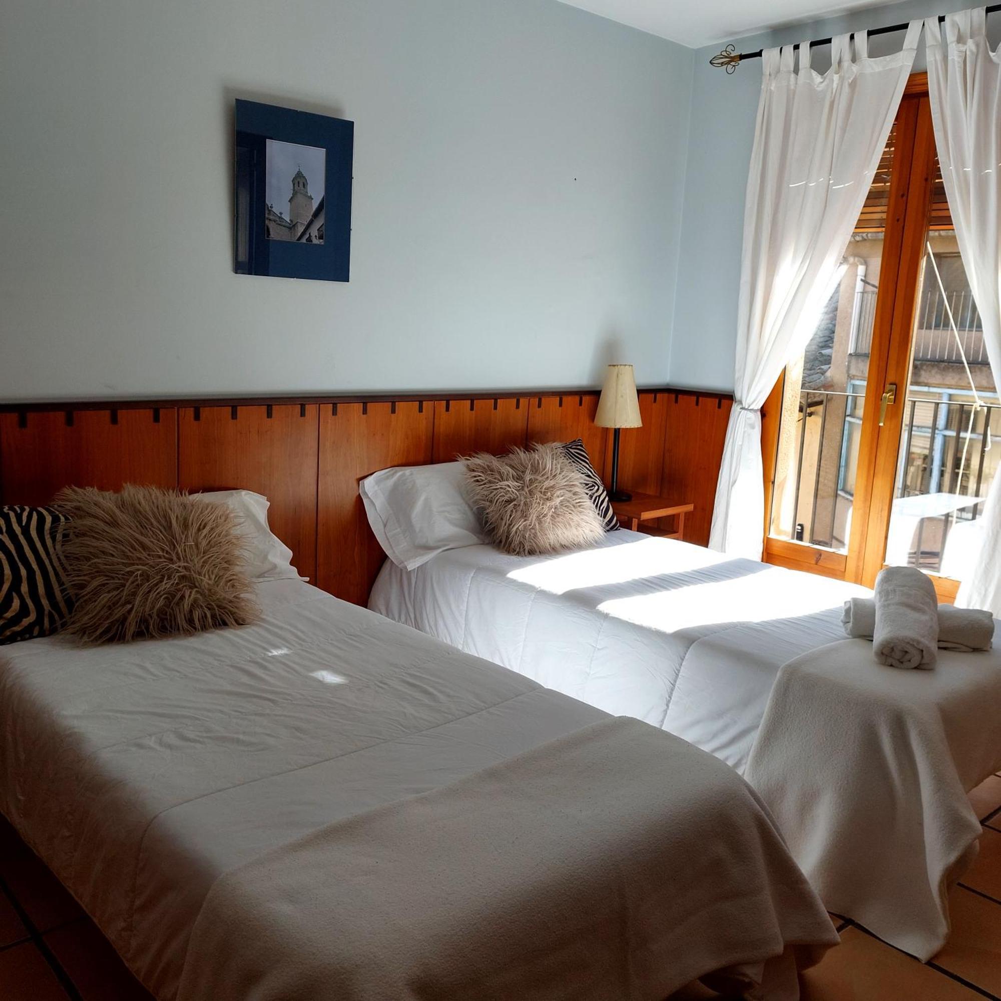 Hostal Tastavins Peñarroya de Tastavins Rum bild