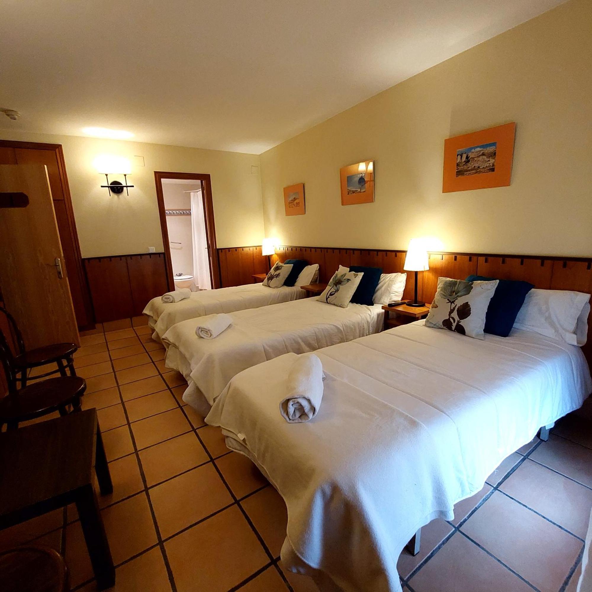 Hostal Tastavins Peñarroya de Tastavins Rum bild