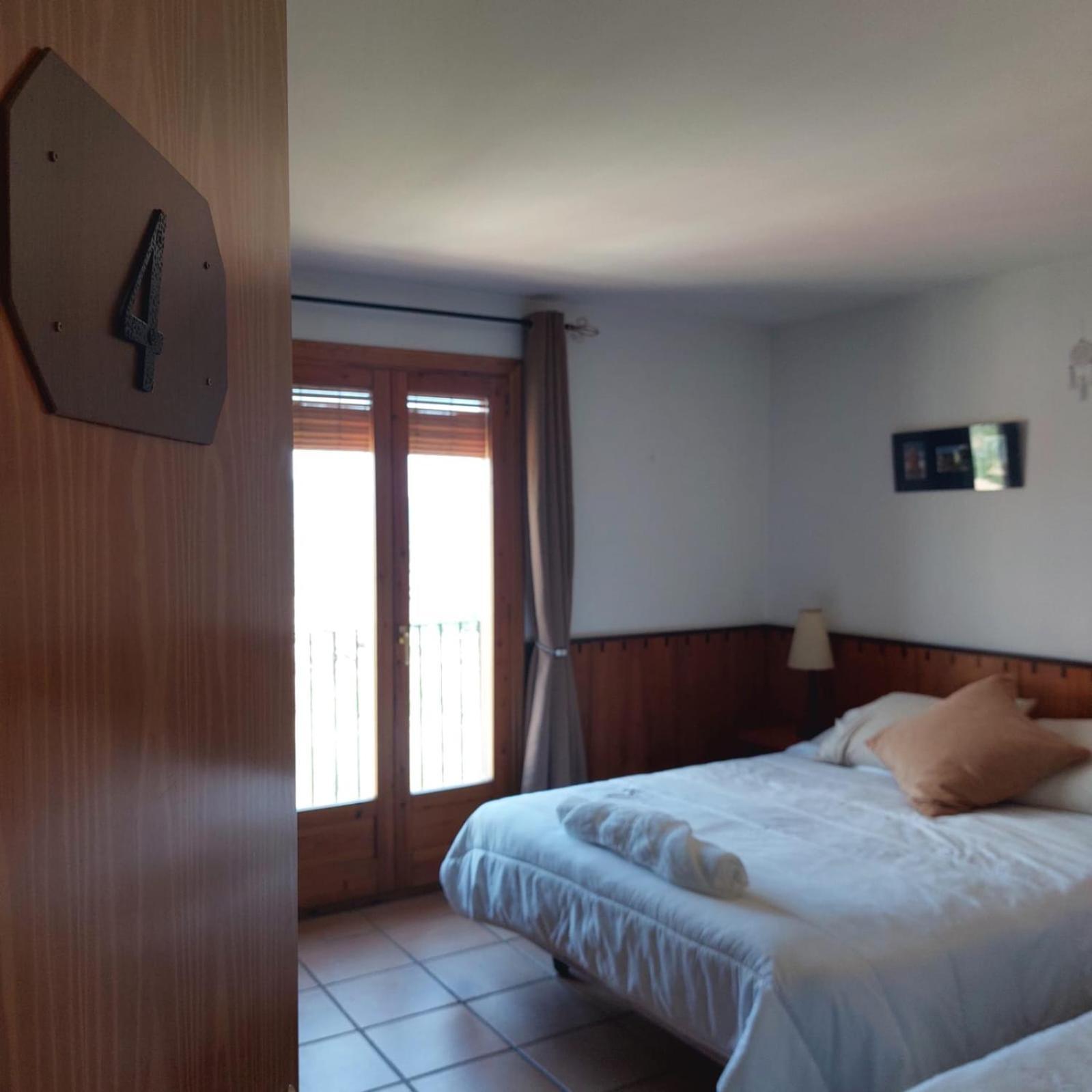 Hostal Tastavins Peñarroya de Tastavins Exteriör bild