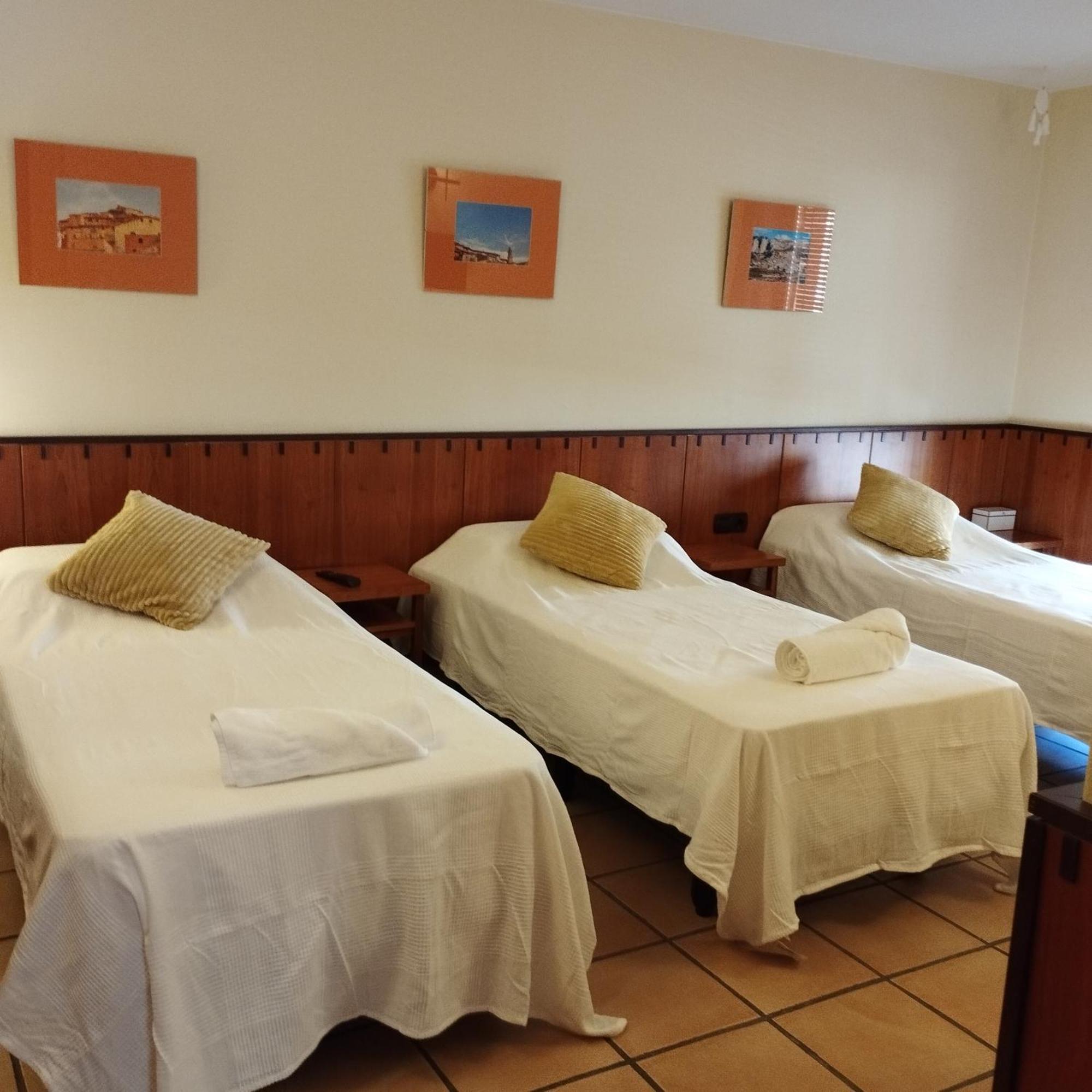 Hostal Tastavins Peñarroya de Tastavins Exteriör bild
